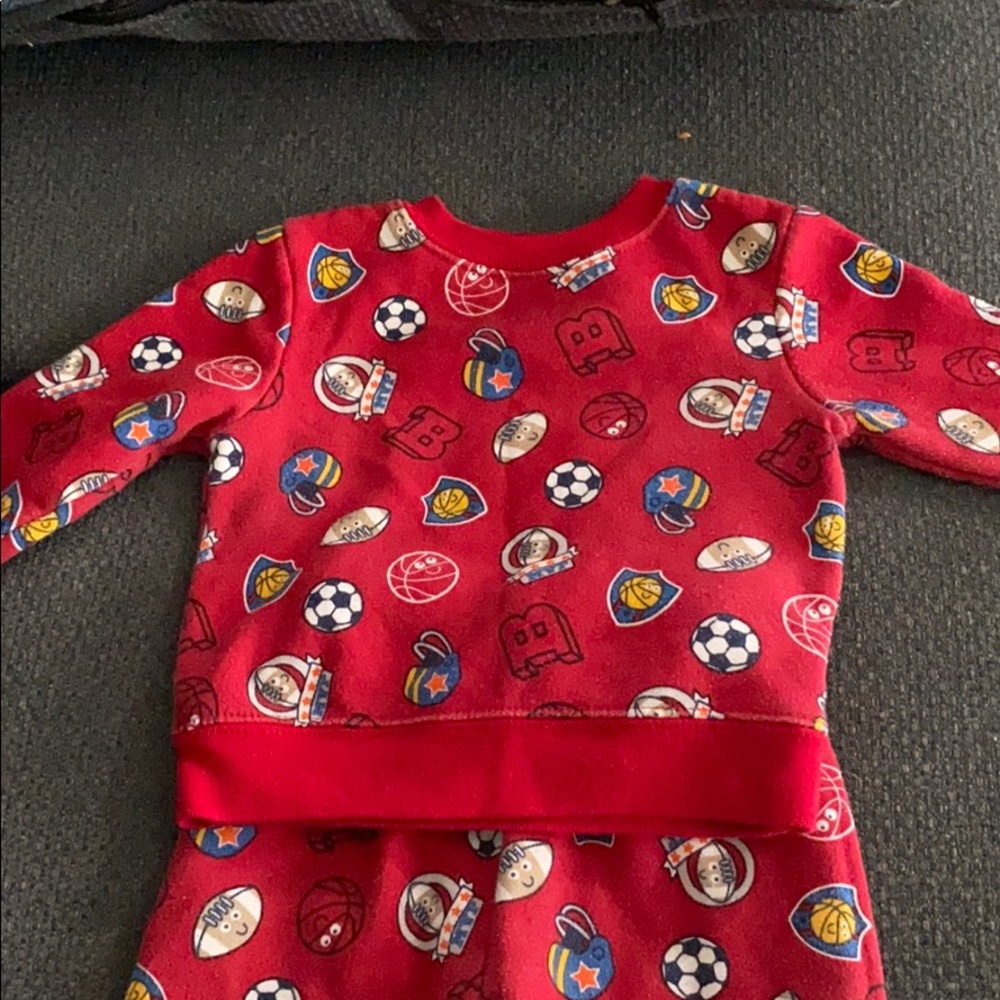 Garanimals 6-9 months outfit barely worn